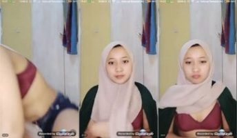 Maudy Ukhti Cakep pamer Beha