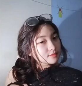 Miyuki Telanjang Dada Remas Toket Gedenya