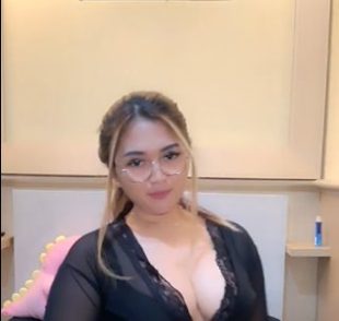 Zara Host Idaman Pascol Bikin Mupeng