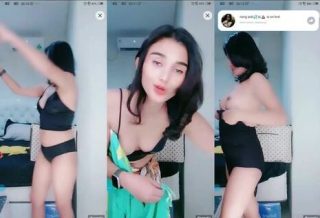 Kakak Floo Telanjang Dada Room Lock Host Baru Doi